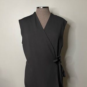 Oak and Fort Black Sleeveless Wrap Dress Size Small